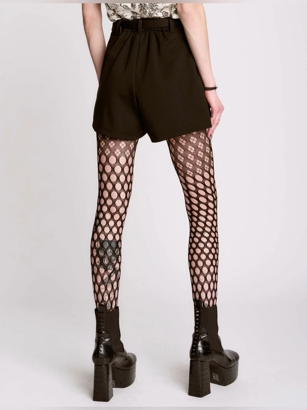 NWT Midnight Hour “Bewitched Shorts” High Waisted Stretch with Belt Small
